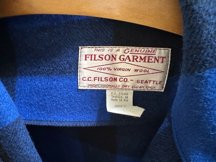 Men's Clothes Lot Including Jackets, Vests, Pants - See Photos (Does Not Include Chrome Rack) [Photo 19]