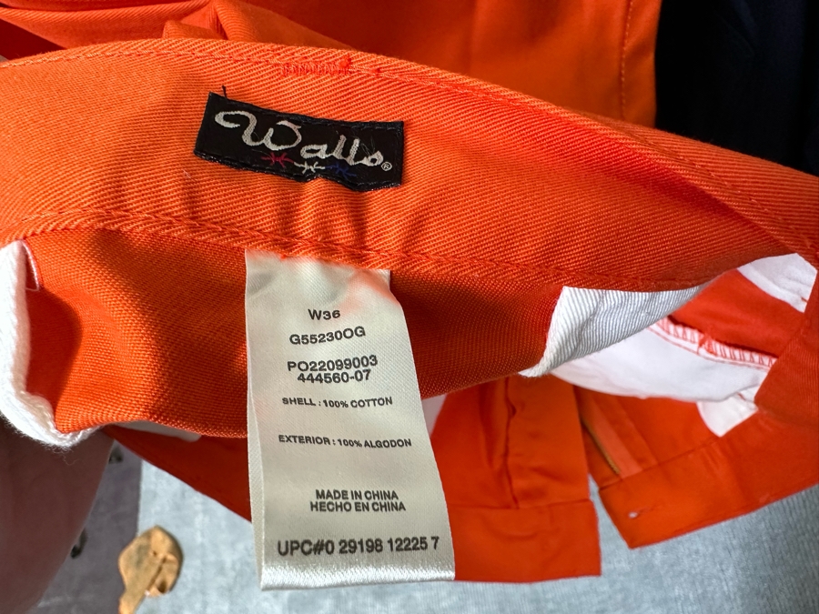 Men's Clothes Lot Including Jackets, Vests, Pants - See Photos (Does Not Include Chrome Rack) [Photo 28]