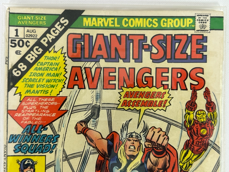 Marvel Comics Group Giant Size Avengers #1 Comic Book [Photo 3]