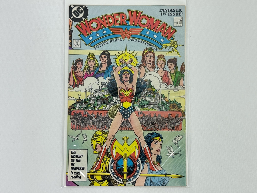 DC Comics Wonder Woman Fantastic 1st Issue Comic Book
