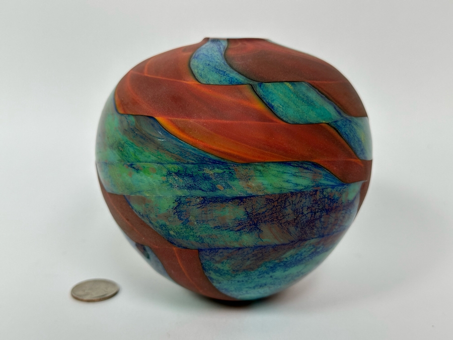 Hand Signed Studio Art Glass Vase 5W X 5.5 [Photo 5]