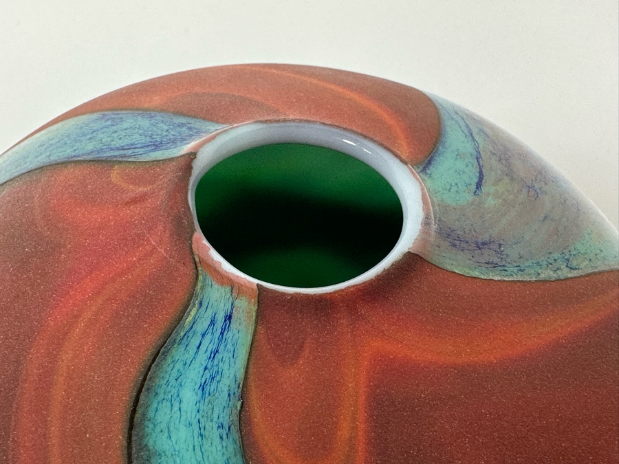 Hand Signed Studio Art Glass Vase 5W X 5.5 [Photo 9]