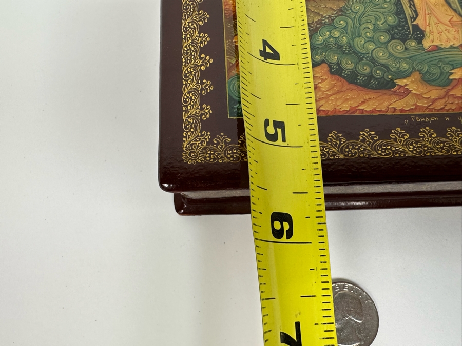 Signed Hand Painted Russian Lacquer Box 8W X 5.5D X 1.5H [Photo 16]
