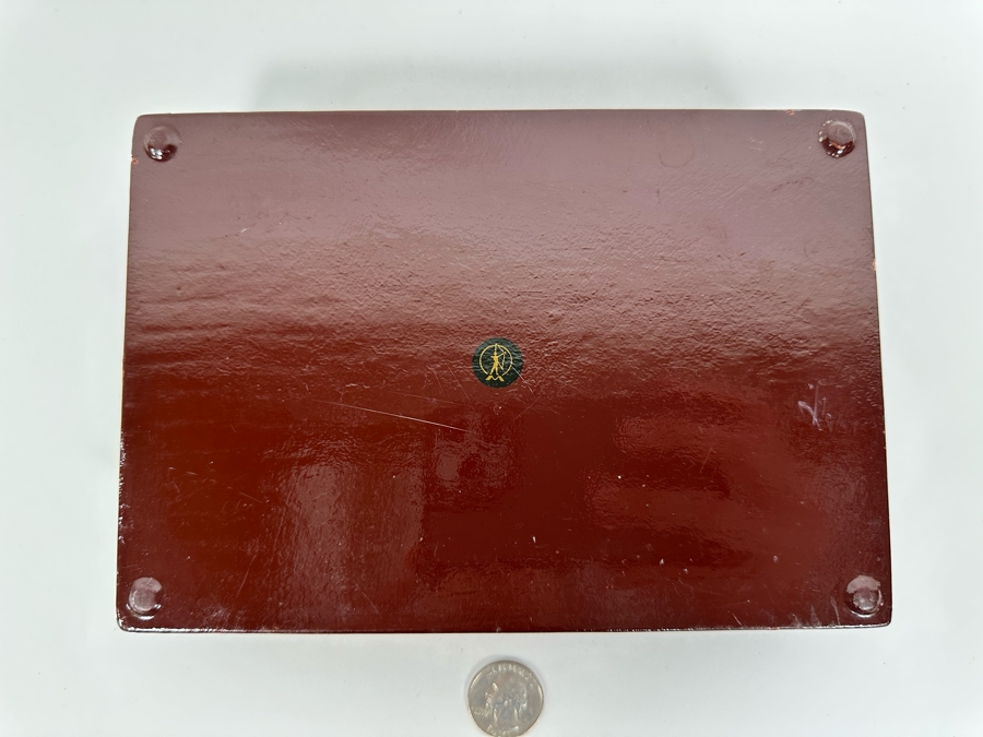 Signed Hand Painted Russian Lacquer Box 8W X 5.5D X 1.5H [Photo 13]