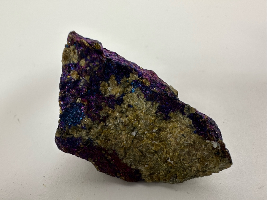 Collection Of Various Rocks (Including Amethyst Pendant And Carved Rose Quartz Rat) And Fossil - See Photos [Photo 18]