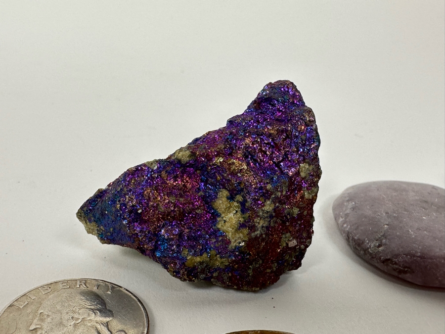 Collection Of Various Rocks (Including Amethyst Pendant And Carved Rose Quartz Rat) And Fossil - See Photos [Photo 7]