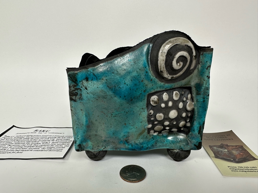 Malgosia Nowakowski Raku Art Pottery Box With Lid 5W X 4.5D X 8H [Photo 4]