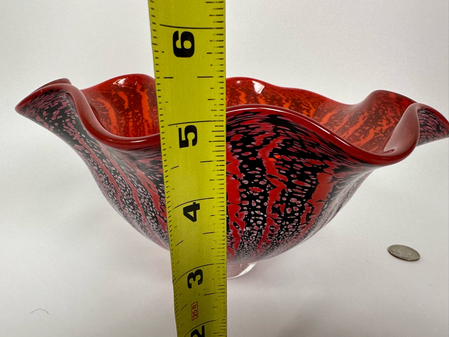 Stunning Scalloped Flared Art Glass Bowl Artist Signed Underneath 9.5W X 5H [Photo 15]