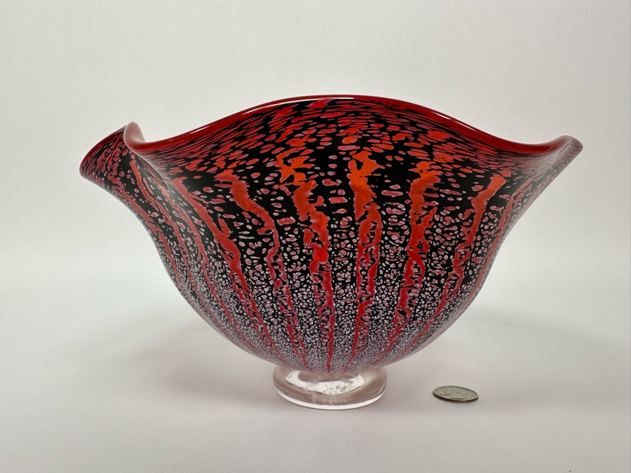 Stunning Scalloped Flared Art Glass Bowl Artist Signed Underneath 9.5W X 5H [Photo 5]