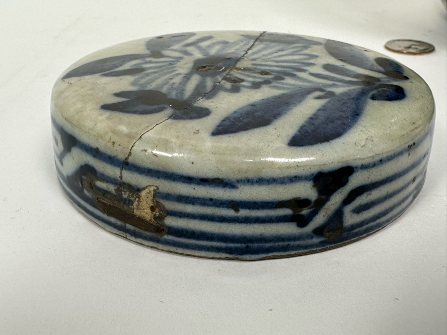 Antique Blue & White Chinese Porcelain Jar With Lid Circa 1880 Lid Has A Crack And Has An Antique Repair Done 7.5W X 8H [Photo 20]