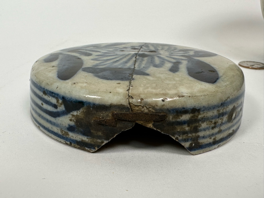 Antique Blue & White Chinese Porcelain Jar With Lid Circa 1880 Lid Has A Crack And Has An Antique Repair Done 7.5W X 8H [Photo 21]