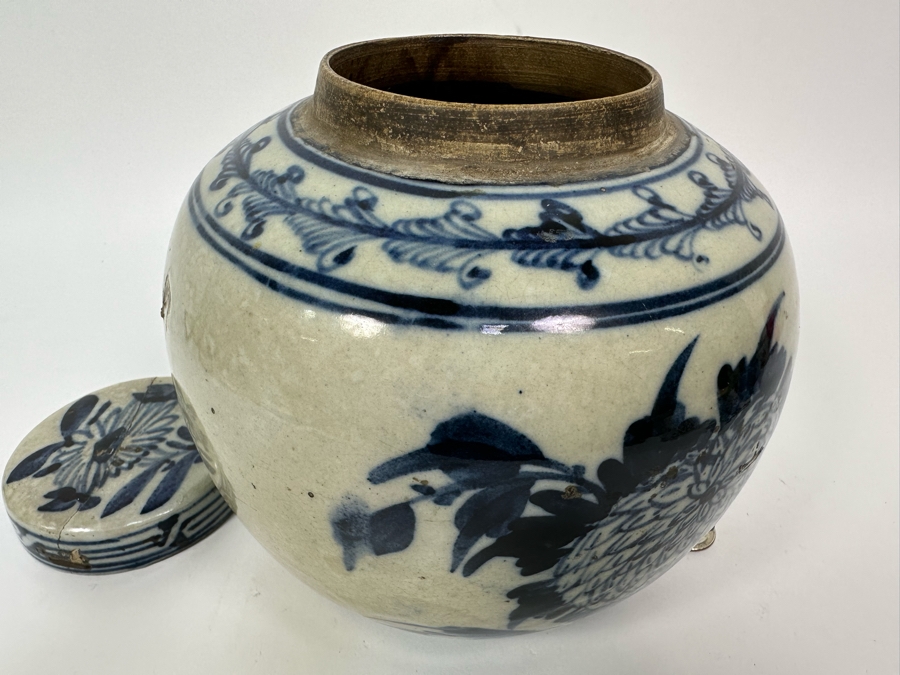 Antique Blue & White Chinese Porcelain Jar With Lid Circa 1880 Lid Has A Crack And Has An Antique Repair Done 7.5W X 8H [Photo 14]