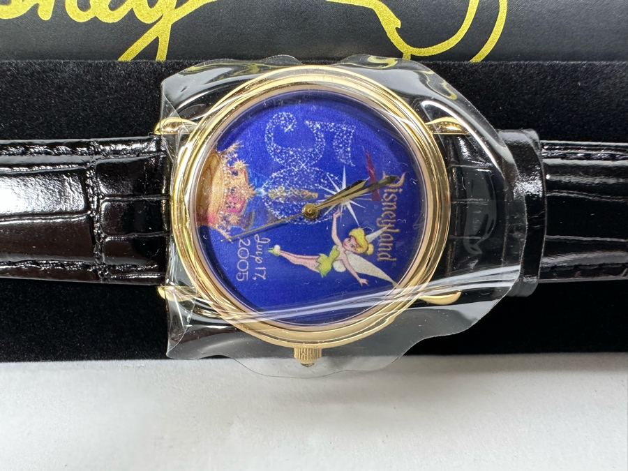New Disneyland Watch Celebrating The 50th Year Anniversary With Box [Photo 3]