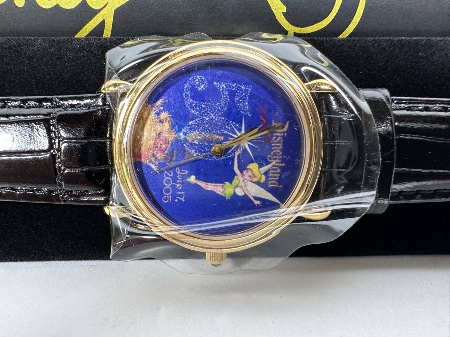 New Disneyland Watch Celebrating The 50th Year Anniversary With Box [Photo 2]