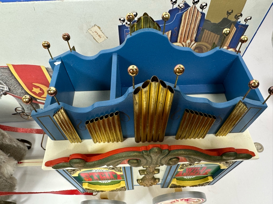 Steiff Golden Age Of The Circus Animals Genuine Mohair Limited Edition 5,000 Elephant & Circus Wagon Musical Calliope Set 0100/86 With Box [Photo 9]