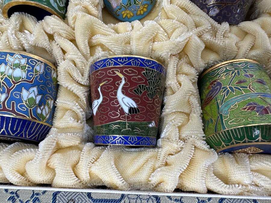 Collection Of Chinese Miniature Lidded Cloisonne Jars With Box [Photo 9]