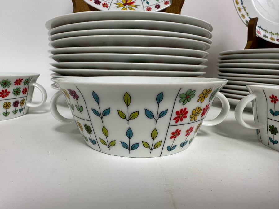 Emilio Pucci Baumann Design Rosenthal Germany Studio-Linie Berlin Set Of Six Cups And Saucers (12) 10.5' Dinner Plate, (13) 7 5/8' Salad Plates And (4) Double Handled Cups - Replacements Value Over $850 [Photo 6]