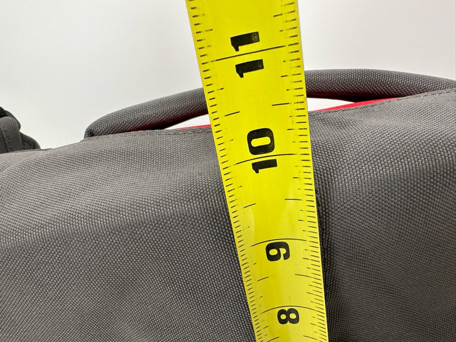 Crumpler Australian Designed Bag 12W X 10H [Photo 7]