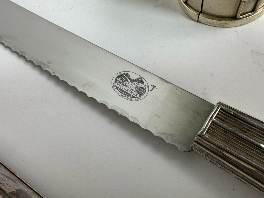 Swed Masters Workshop Victorinox Signed Carving Knife With Signed Presentation Case And Four Signed Swed Masters Workshop Salt Shakers With Signed Presentation Case By Yossi Swed, Jerusalem [Photo 8]