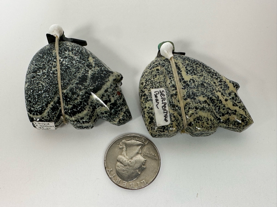 Pair Of Native American Zuni Fetishes Of Serpentine Bears [Photo 10]