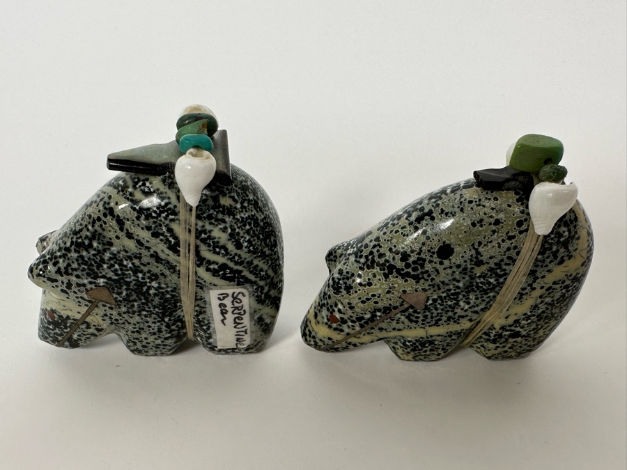 Pair Of Native American Zuni Fetishes Of Serpentine Bears [Photo 6]