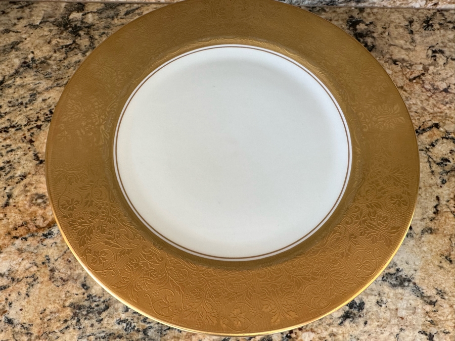 (12) Rosenthal Bavaria Dinner Plates Gold Trim 10 3/4R
