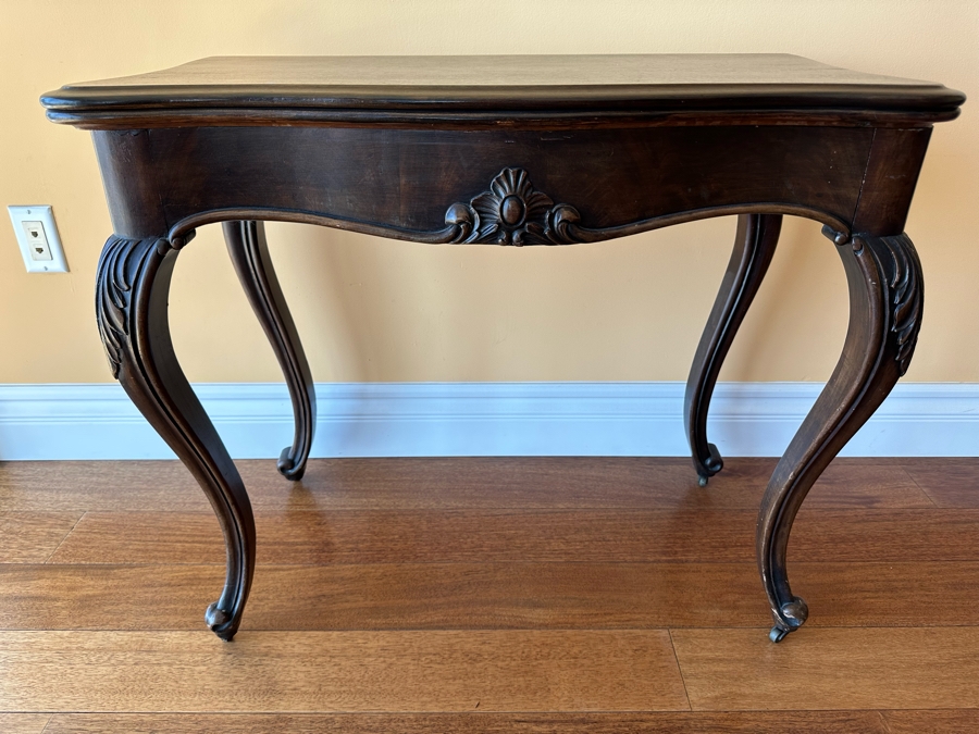 Vintage Gaming Table With Cabriole Legs Missing Bottom Board 34W X 33D X 27.5H [Photo 2]