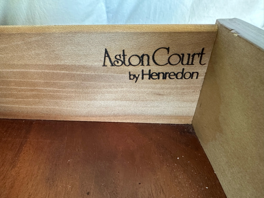 Pair Of Aston Court By Henredon Bedside Tables Nightstands 27.5W X 18D X 24H [Photo 4]