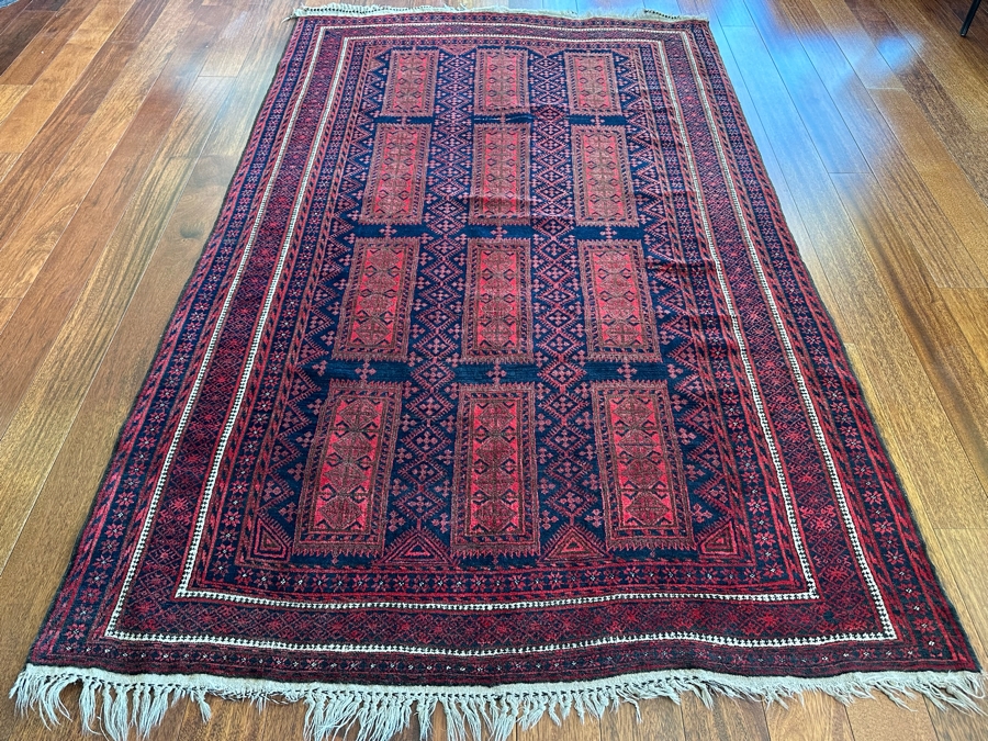 Hand Knotted Wool Persian Area Rug 61' X 100' [Photo 3]