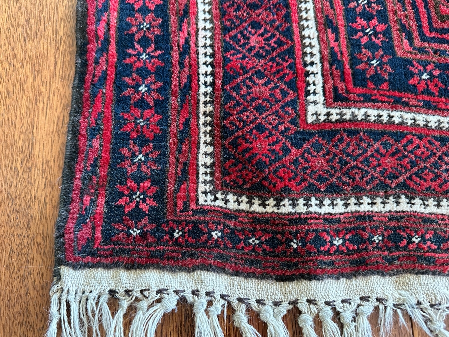 Hand Knotted Wool Persian Area Rug 61' X 100' [Photo 11]