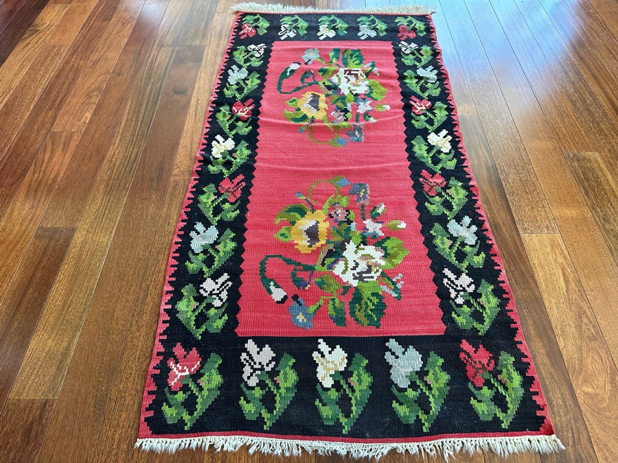 Hand Knotted Wool Persian Area Rug 39' X 80' [Photo 2]