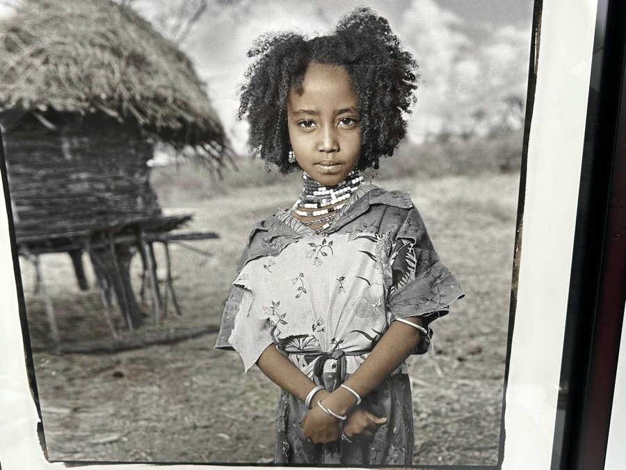 Phil Borges Limited Edition Photograph From Yabelo, Ethiopia Titled Rufo 7 23.5 X 25.5 Framed 27.5 X 28.5 Edition 32 Of 35 Plus Signed Phil Borges Hardcover Book Retails $4,200 [Photo 10]