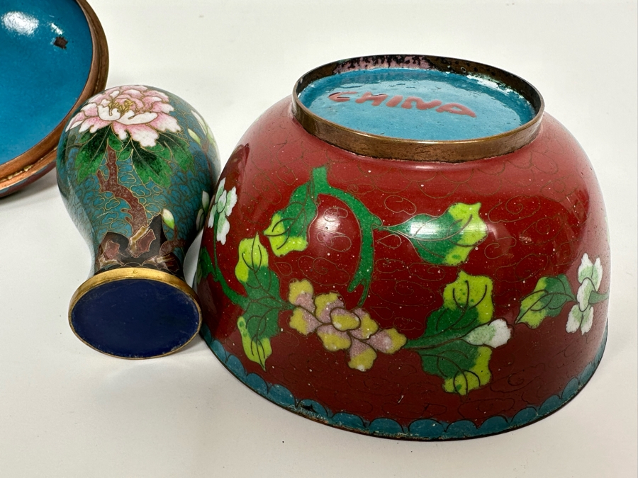 Chinese Cloisonne Lidded Jar 5W X 4.5H And Bud Vase 4H [Photo 9]