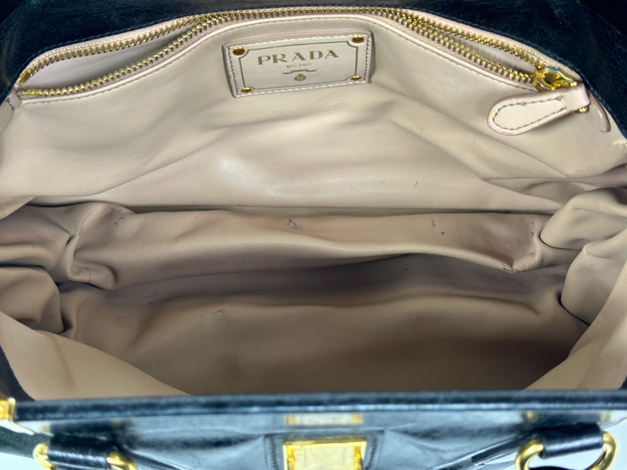 PRADA Black Leather Accordion Handbag Milano Italy 13W X 8H [Photo 16]