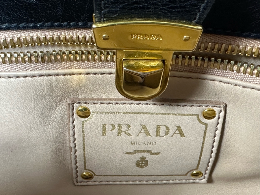 PRADA Black Leather Accordion Handbag Milano Italy 13W X 8H [Photo 15]
