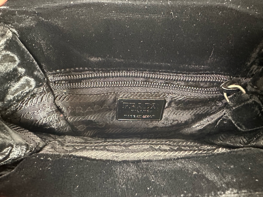 PRADA Handbag 7.5 X 9 [Photo 7]