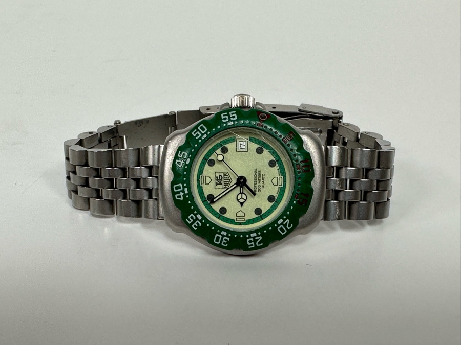 Tag Heuer Womens Watch Professional 200 Meters Quartz [Photo 2]