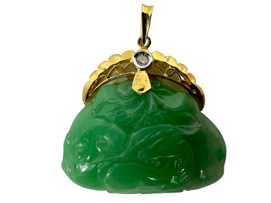 14K Gold Chinese Carved Jade Pendant With Diamond 9.8g