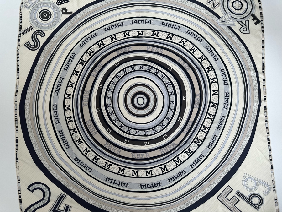 Hermes Paris Silk Scarf 24 Fbg 34.5 X 33.5 [Photo 8]
