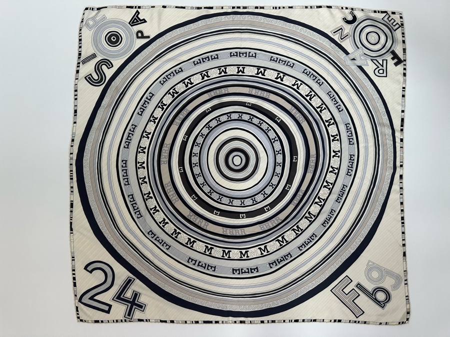 Hermes Paris Silk Scarf 24 Fbg 34.5 X 33.5 [Photo 2]