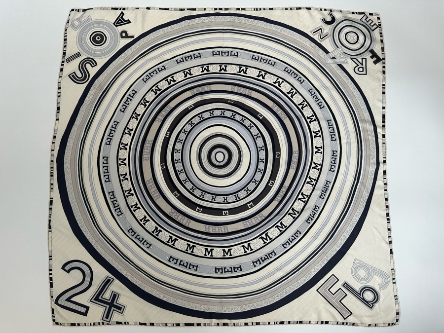 Hermes Paris Silk Scarf 24 Fbg 34.5 X 33.5 [Photo 9]