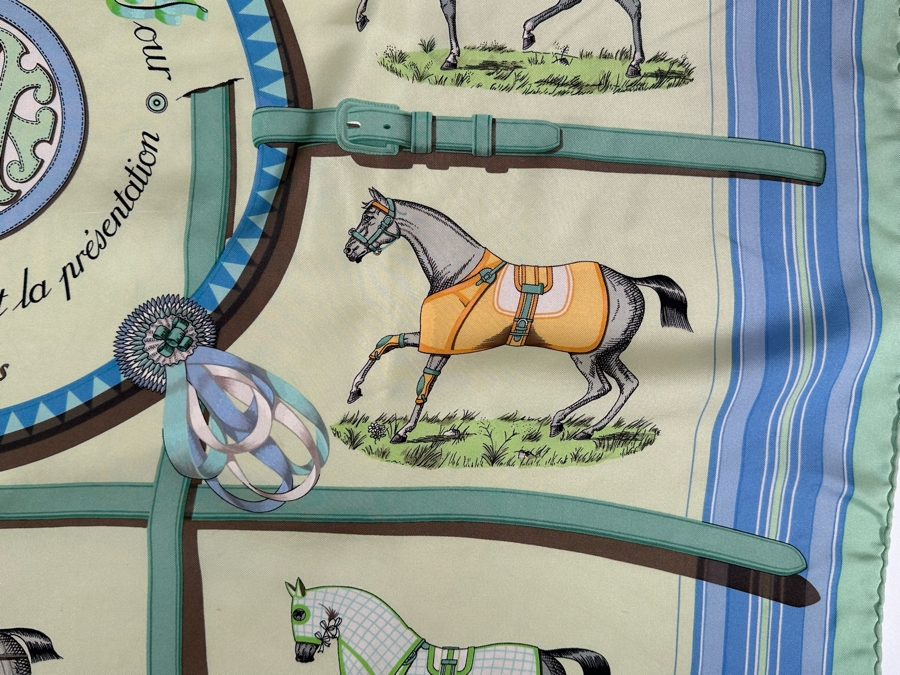 Hermes Paris Silk Scarf Couvertures Et Tenues Et Tenues De Jour Jacques Eudel 34.5 X 33.5 [Photo 10]