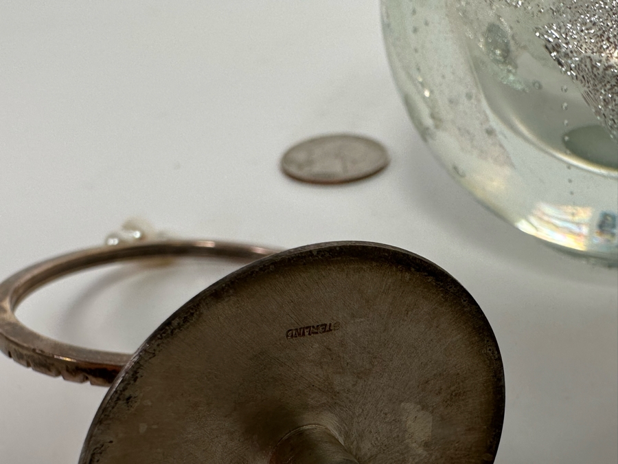 Elaine Hyde Art Glass Perfume Bottle Signed With Sterling Silver And 14K Gold Handle Featuring Pearls Finial Stopper 3W X 6H Estimate $800 [Photo 12]