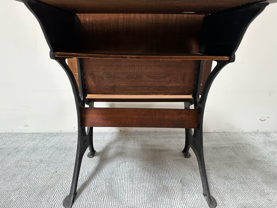 Vintage Children's School Desk 23.5W X 33D X 31H	 [Photo 8]