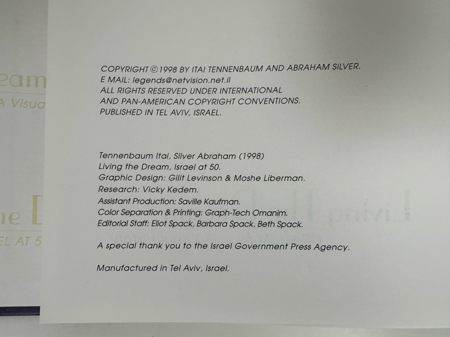 Signed Book Living The Dream: Israel At 50 … A Visual History By Tennenbaum Itai [Photo 5]