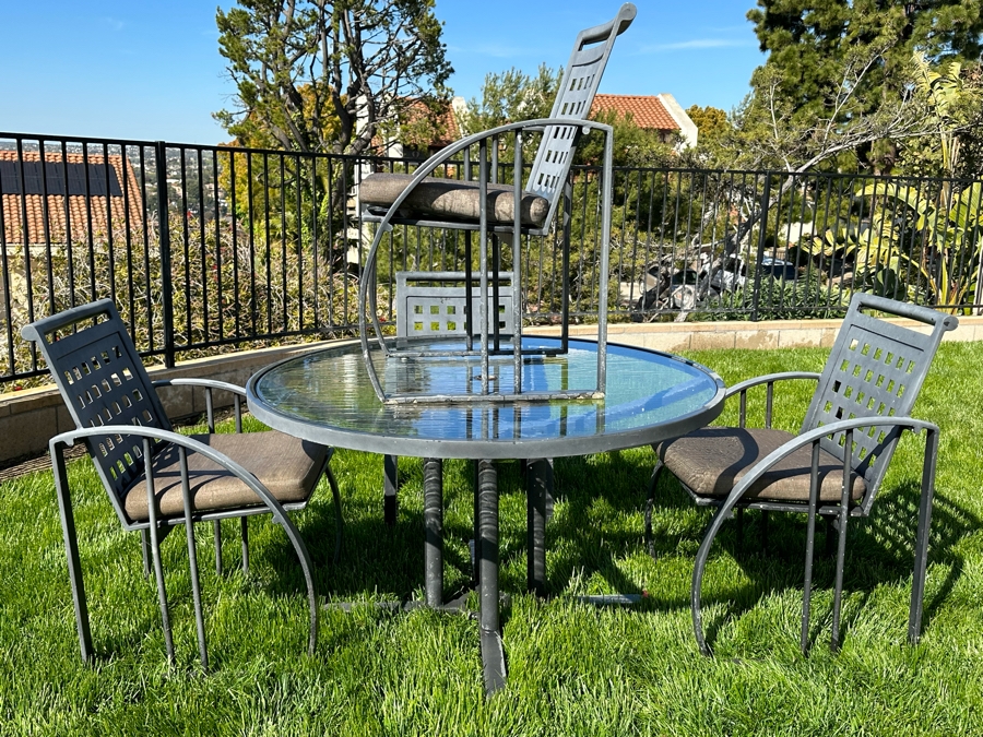 Frank Lloyd Wright Style Outdoor Furniture Glass Top Table 48R X 27H With Four Chairs (One Of The Chairs Has A Bent Support In Seat / Paint Is Peeling - See Photos)
