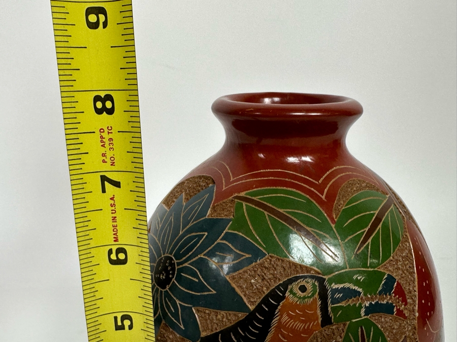 Handmade Nicaraguan Etched Pottery Vase 6W X 8H [Photo 9]