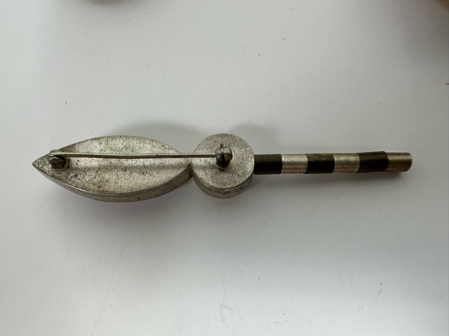 Collection Of Costume Jewelry [Photo 16]