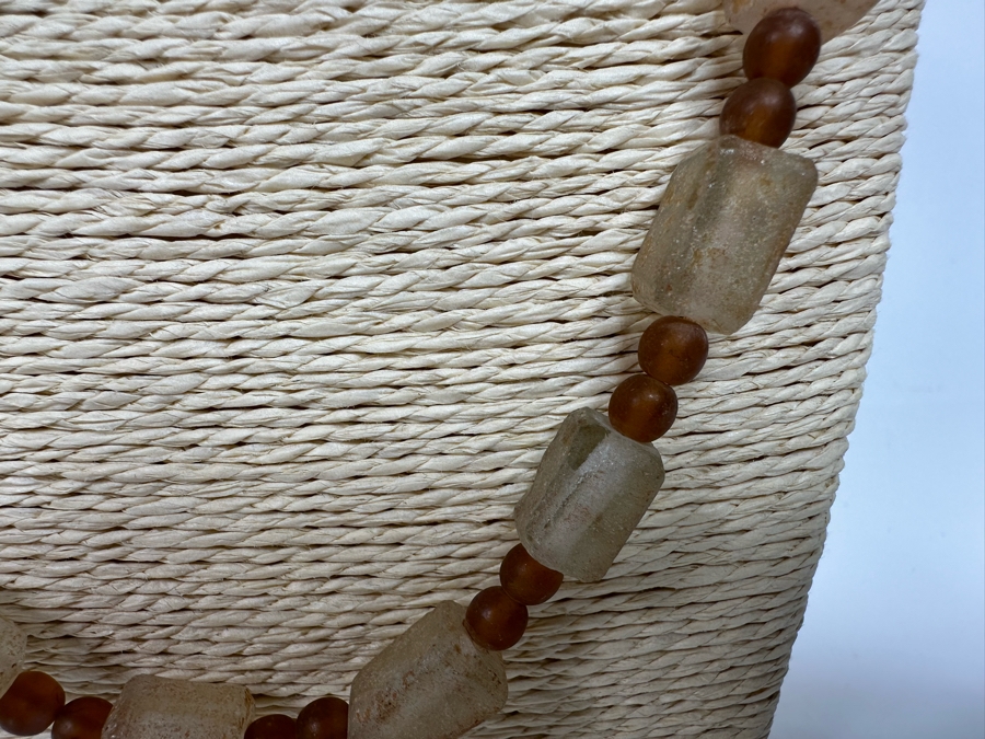 26' Glass Beads Necklace [Photo 5]