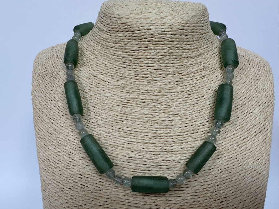 16' Glass Beads Necklace [Photo 2]